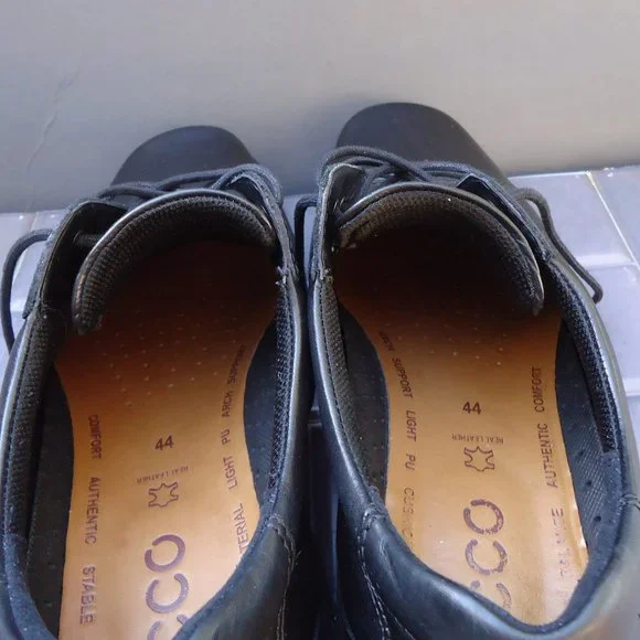 SIZE EU 44. ECCO Helsinki leather oxfords shoes. - Picture 12 of 16